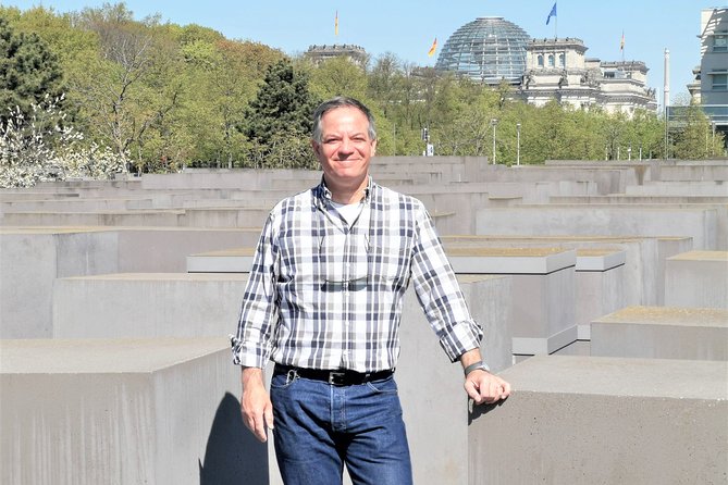 Group Walking Tour (1-20 people): 3 Hours Old-town, Brandenburg Gate and more... - In-Depth Look at Berlin’s Political and Architectural Landmarks