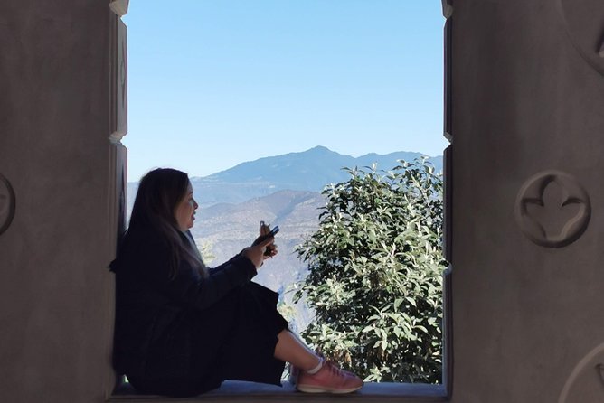 Grutas de Tolantongo Day Trip from Mexico City - Guide Expertise and Support