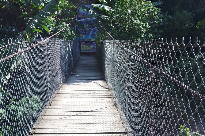 Grutas de Tulantongo - Discovering the Thermal Ponds and Hanging Bridge
