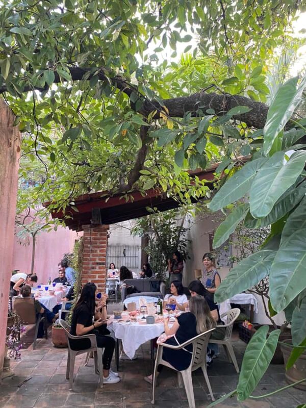 Guadalajara: Creative Ceramic Experience with Pizza and Wine - Key Points