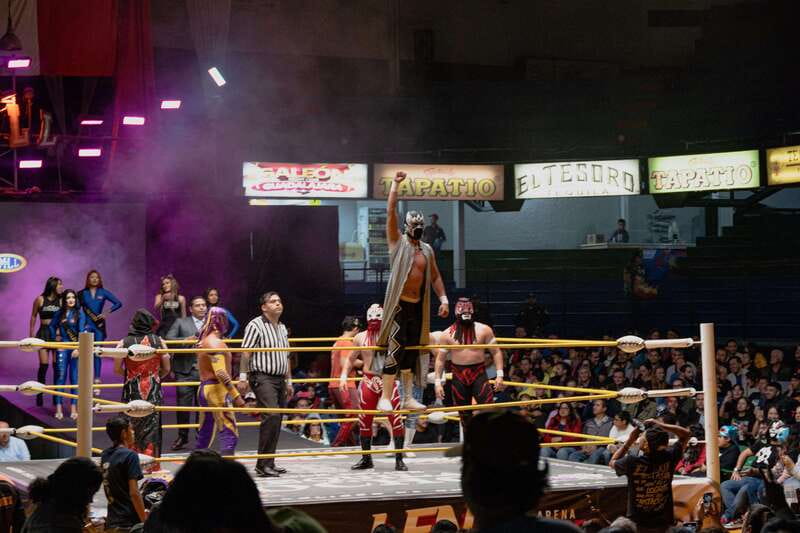 Guadalajara: Let's go to the Wrestlings! - The Arena Coliseo de Guadalajara Experience