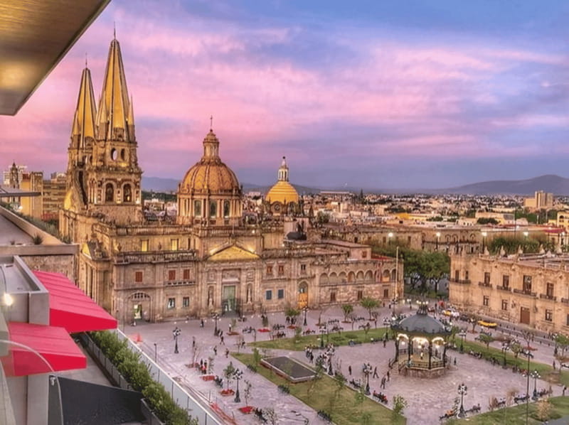 Guadalajara : Must-See Sites Walking Tour With A Guide - Discover Guadalajara with a Private 2-Hour Walking Tour