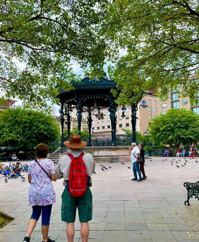 Guadalajara: Private Food Tour and Architecture Sightseeing - Exploring Guadalajara’s Nueve Esquinas Neighborhood