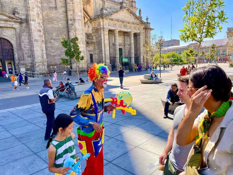 Guadalajara: Private Food Tour and Architecture Sightseeing - Practical Details: Meeting Point, Duration, and Payments
