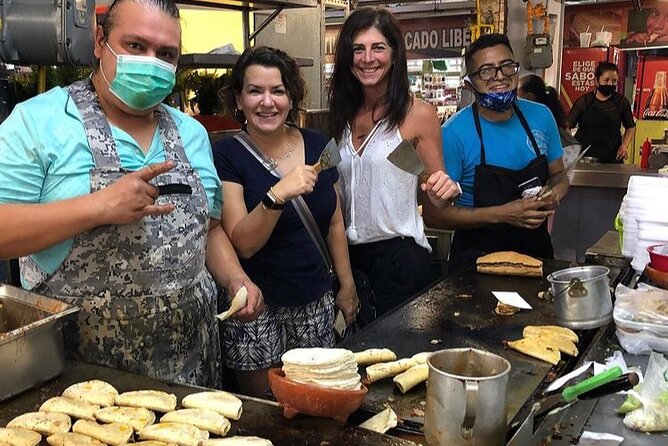 Guadalajara Private Food Tour - Visiting the Nueve Esquinas Neighborhood for Birria Tasting