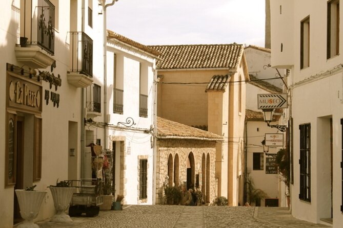 Guadalest Valley and Town Guided Tour - Free Time to Explore Guadalest Town