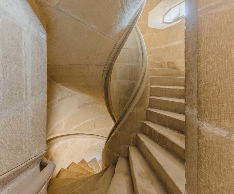 Guadix: Cathedral of Guadix Entry Ticket - Practical Details: Meeting Point and Accessibility