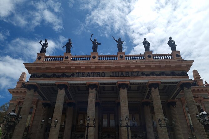 Guanajuato City Shared Tour from San Miguel de Allende - Panoramic View at the Monumento al Pipila
