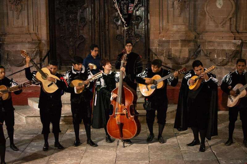 Guanajuato: Night Walk with the Estudiantina - Key Points