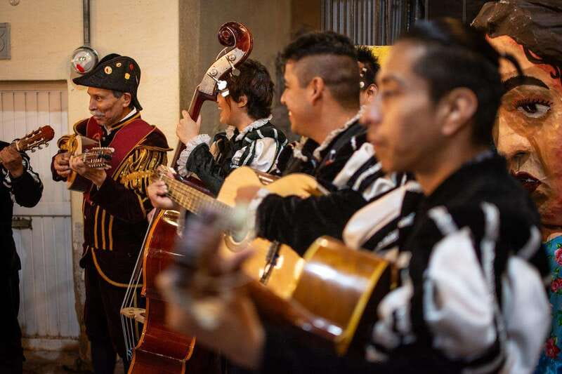 Guanajuato: Night Walk with the Estudiantina - Why the Callejoneada with the Estudiantina Is a Top Choice