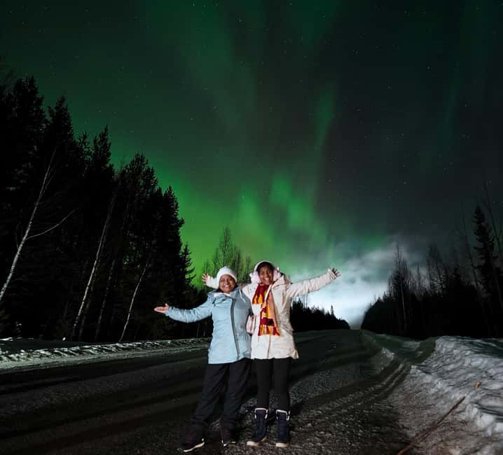 Guarantee Northern Lights Hunt by Minibus With Local Guide - Key Points