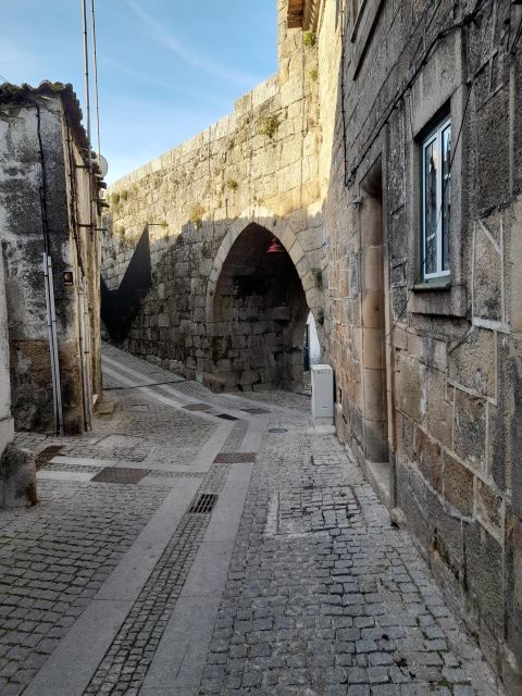 Guarda Tour: Exploring Timeless Stories of its Giants - Concluding the Tour Back at the Starting Point