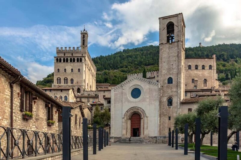 Gubbio: Panoramic Train Tour with Audio Guide - Scenic Views of Mount Ingino and the City’s Historic Architecture