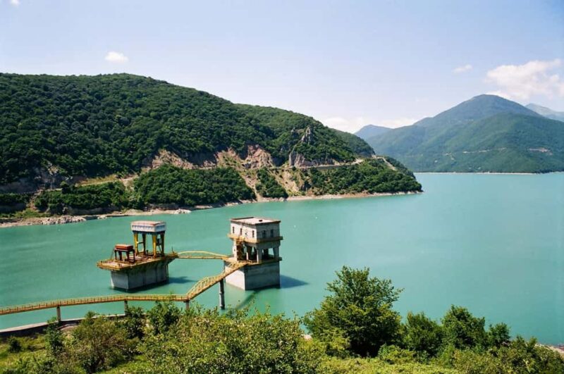 Gudauri: Zhinvali, Ananuri, and Gudauri Half-Day Tour - Discover the Scenic Beauty of Jinvali Water Reservoir