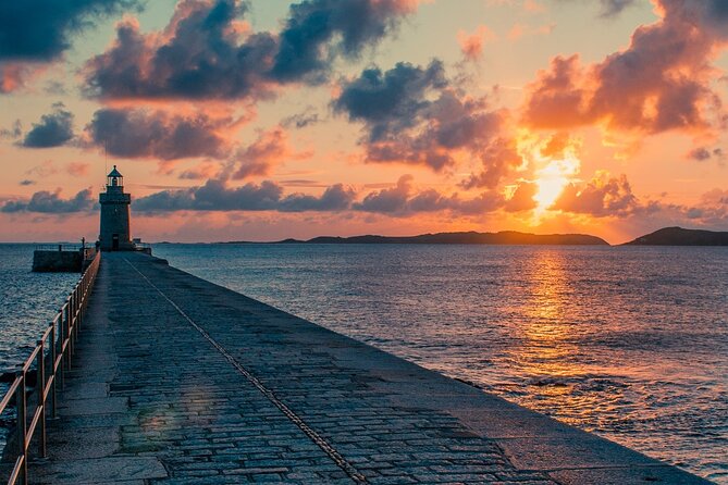 Guernsey Tour App Hidden Gems Game and Big Britain Quiz UK - The Advantages of a Self-Guided Smartphone Tour