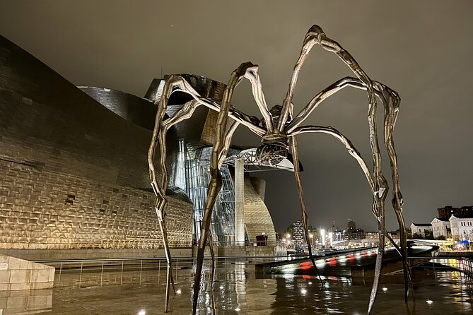 Guggenheim Museum guided tour - Starting Point at the Guggenheim Bilbao Entrance