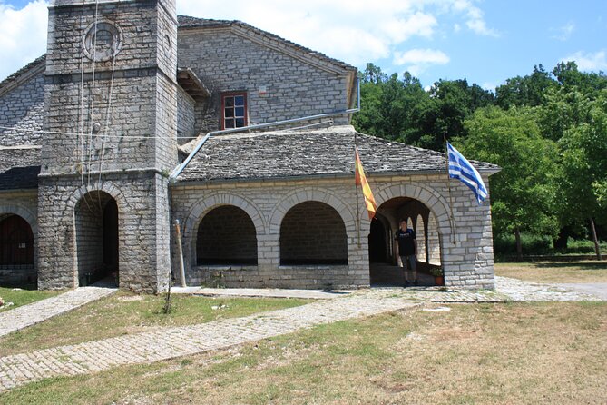 Guided all day tour in Central Zagori villages - Visiting Monodendri: Village and Cultural Site