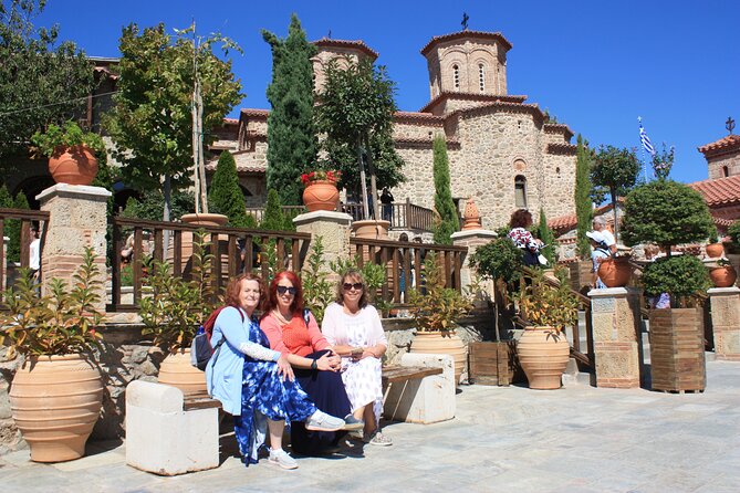 Guided all day tour to Meteora rocks & Monasteries - Scenic Viewpoints and Photo Opportunities at Meteora