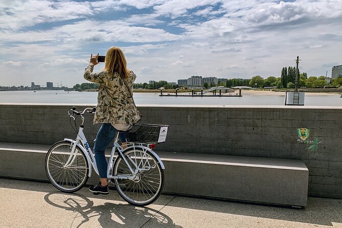 Guided Bike Tour: 2 Hours Highlights of Antwerp - Starting at Antwerp Central Station: An Architectural Marvel
