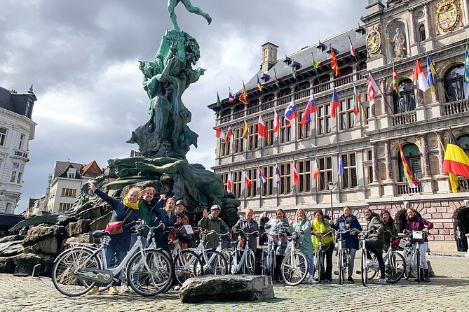 Guided Bike Tour: 2 Hours Highlights of Antwerp - The Tours Pacing and Group Size