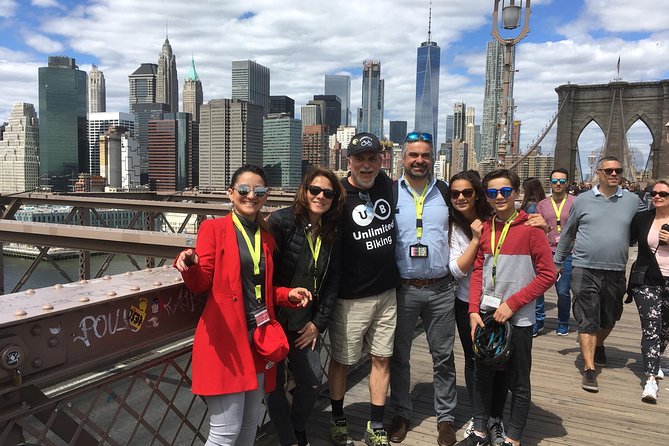 Guided Bike Tour of Lower Manhattan and Brooklyn Bridge - Passing through Wall Street and the Brooklyn Heights Promenade
