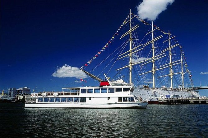 Guided boat tour to Vinga in Gothenburg - Starting Point at Lilla Bommen in Gothenburg