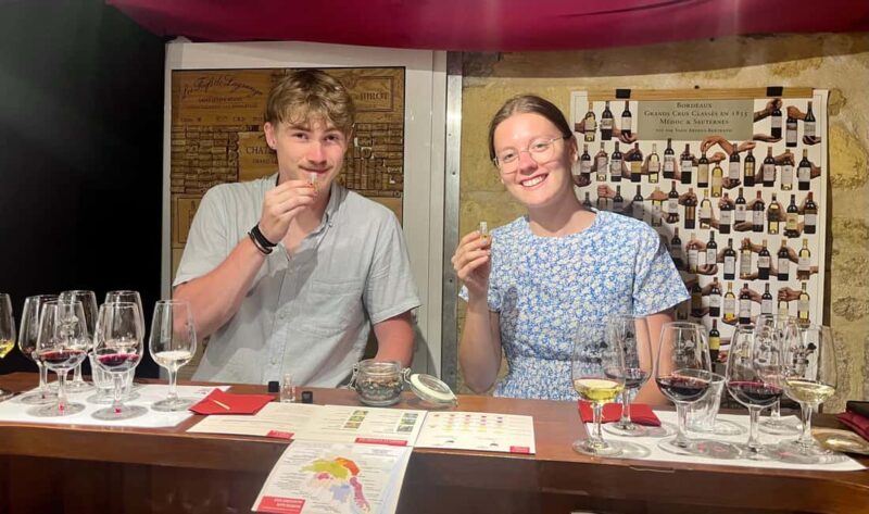 Guided Bordeaux Wine Tasting Class with 6 Wines and pairings - A Unique Bordeaux Wine Tasting Experience in a Hidden Location