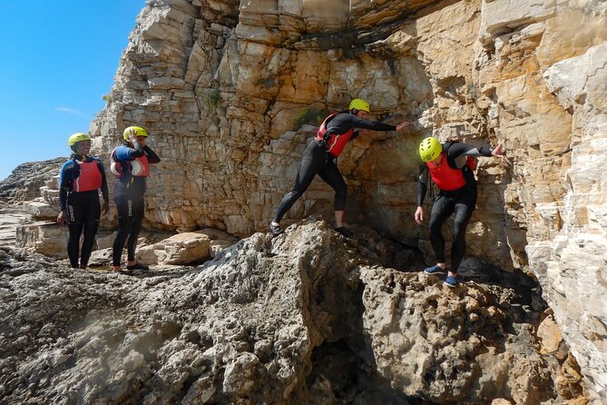 Guided Coasteering Adventure in Pula - Starting Point at Valovine Beach for Coasteering in Pula