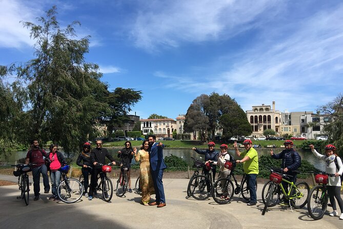 Guided E-Bike tour across SF to the Golden Gate Bridge and back - Approaching the Golden Gate Bridge and Restroom Break