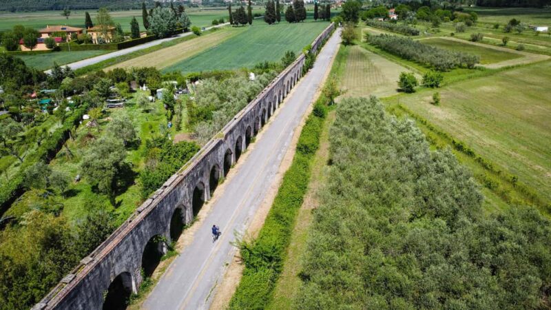 Guided e-bike tour. Pisa's surroundings: history, nature, and secret views - Visiting the Pieve di Santa Giulia in Vicopisano