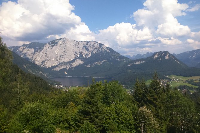 Guided E-Bike Tours with a local guide/Tips & tricks for your riding technique! - Starting Point and Timing