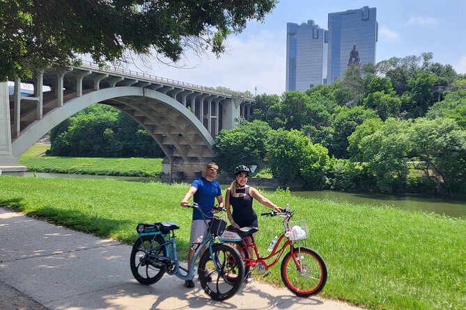 Guided eBike Tour of Fort Worth - The Stops: Water Gardens and Downtown Landmarks