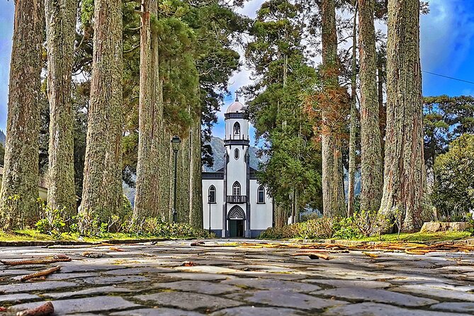Guided Electric Mountain Bike in Sete Cidades - Weather Policy and Cancellation Options