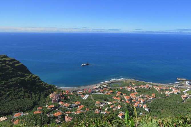 Guided Exploration of Southwest Madeira in a 4x4 - Discovering the Terraced Fields of Jardim do Mar