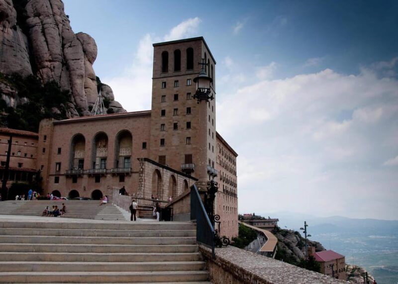 Guided Exploration of the Historic Montserrat Monastery - Starting from Passeig de Gràcia to the Sacred Mountain