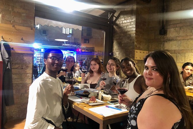 Guided, FUN Wine Tasting with Trivia Games, Napoli - Food and Wine Pairings