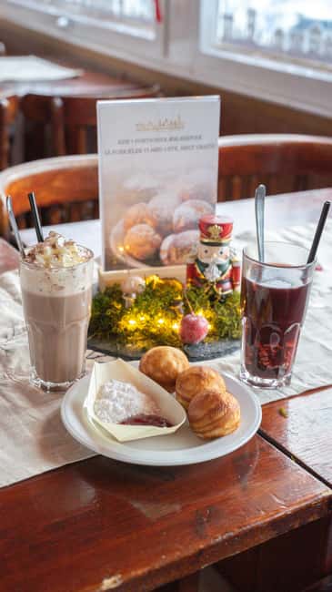 Guided Harbor Cruise: Aarhus Harbor Cruise - Seasonal Christmas Cruises with the Svanen Boat