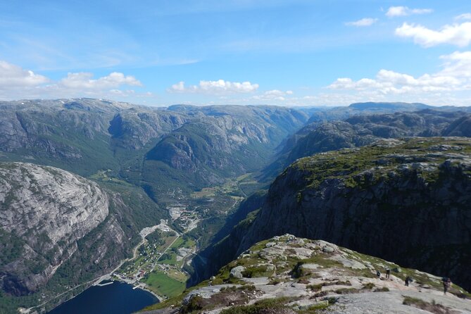 Guided hike to Kjerag and Kjeragbolten - Practical Tips for a Successful Hike