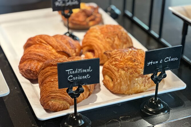 Guided Hiking Adventures in Colorado with Local Treats - Lookout Mountain and the Buffalo Bill Museum