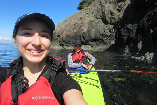 Guided Kayak Tour on San Juan Island - Meeting the Seal Colony at Griffin Bay