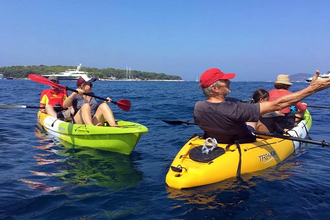 Guided kayaking tour to Pakleni islands - Physical Requirements and Group Size