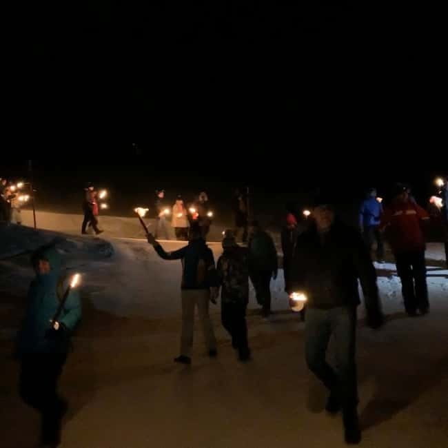 Guided llamawalk with a traditional, homemade cheesefondue - Why Choose This Llamawalk with Cheesefondue?