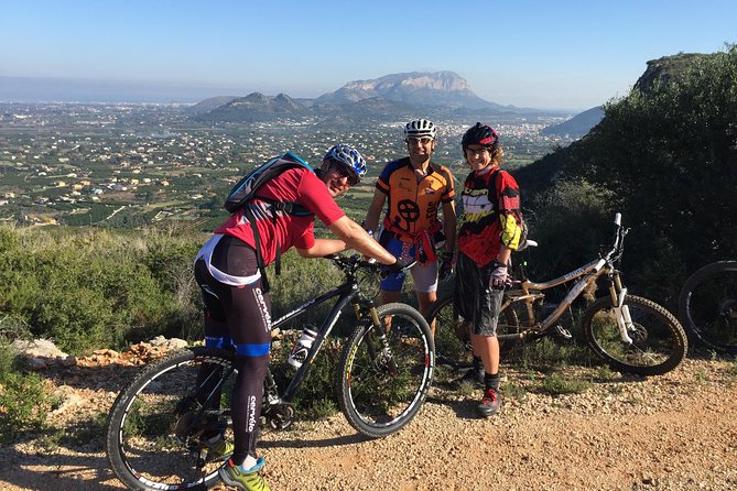 Guided mountain bike route - "Pata Negra" Tour - Guides and Personal Attention