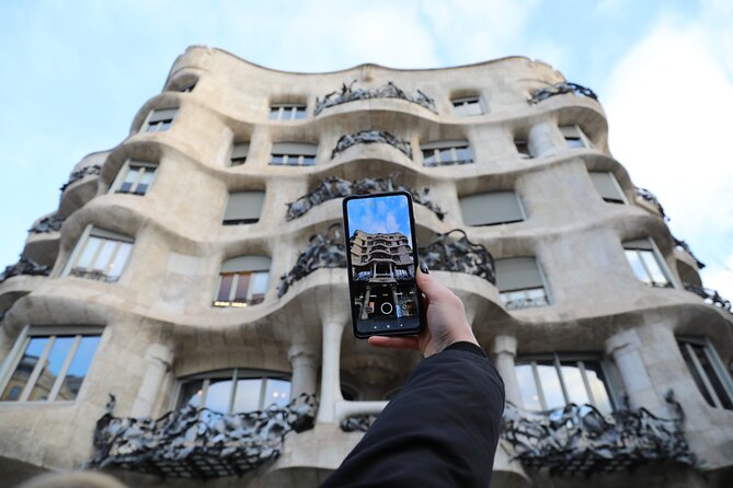 Guided private morning tour of La Pedrera with Casa Batlló ticket - Key Points