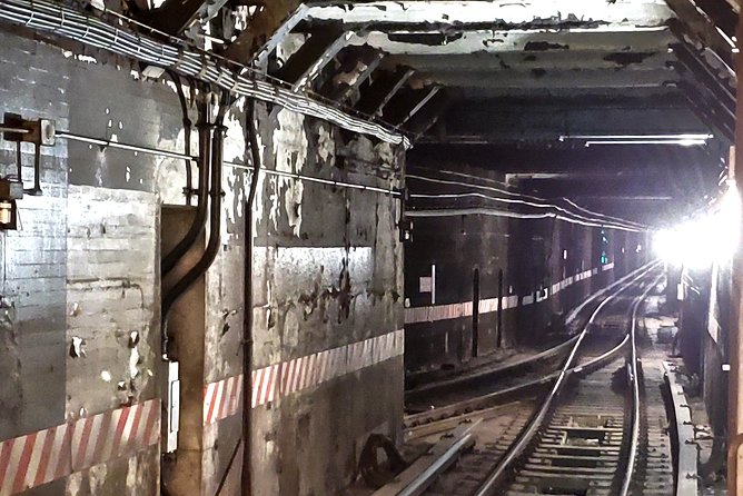 Guided Private Underground New York Subway Tour - Key Points
