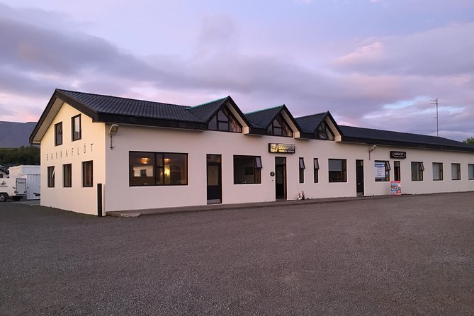 Guided Sit on Top Kayak Tour - Post-Kayaking Relaxation with Hot Tubs and Pool