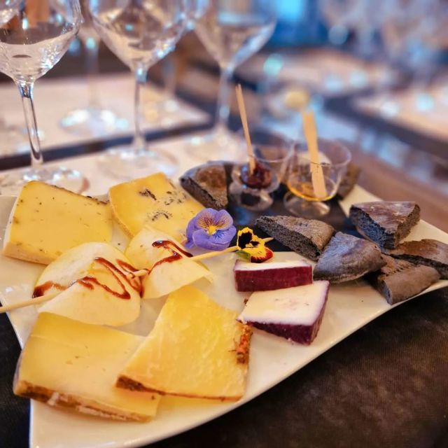 Guided tasting of local wines - Venue and Atmosphere at Enoteca LA VINERIA Ferrara