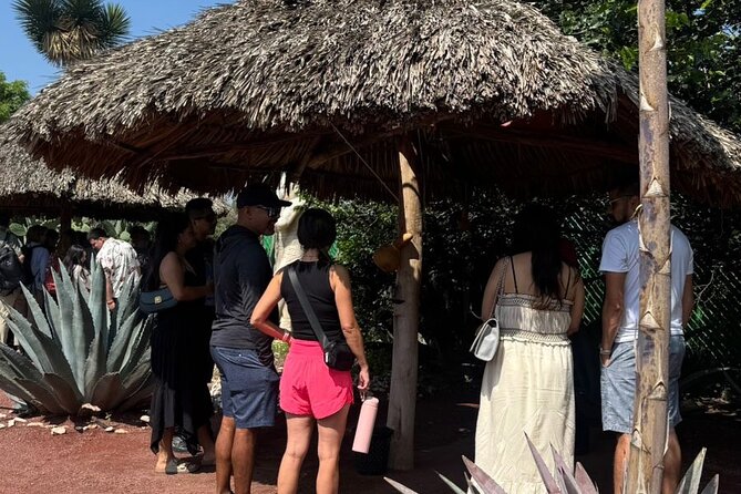 Guided tour EN Teotihuacan - Breakfast EN cave-round transport - The Unique Breakfast Experience in a Cave or Terrace