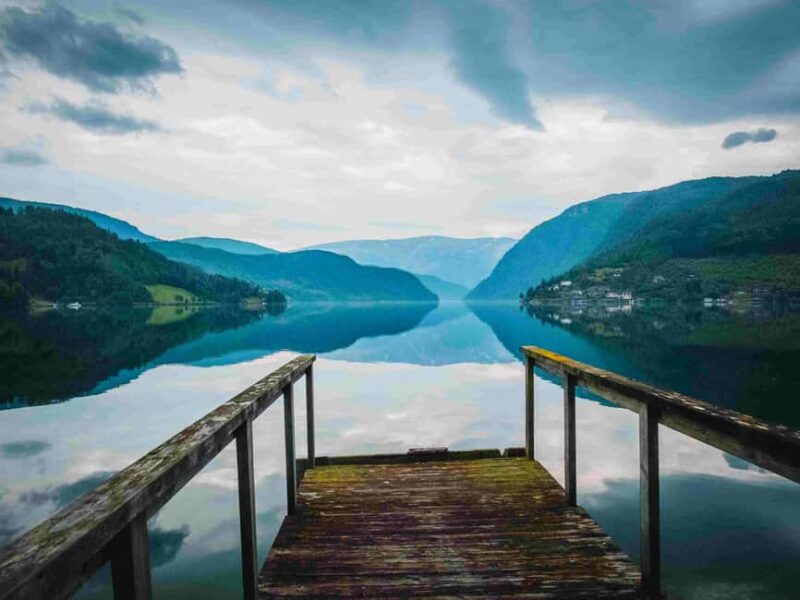 Guided tour: Hardangerfjord, Waterfalls and Ferry crossing - Scenic Drive from Utne to Jondal and Photo Opportunities