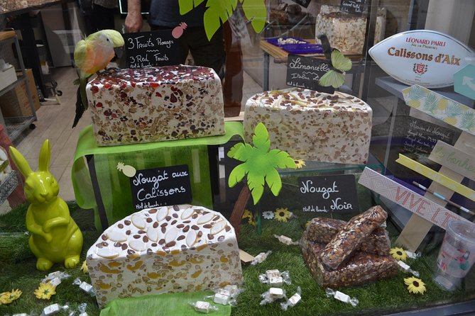 Guided Tour in Aix-en-Provence: Historical Old City - Admiring the Architecture of Hotel de Caumont and Place dAlbertas